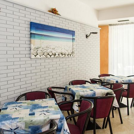 Hotel Simplon Белларія-Іджеа-Марина Екстер'єр фото